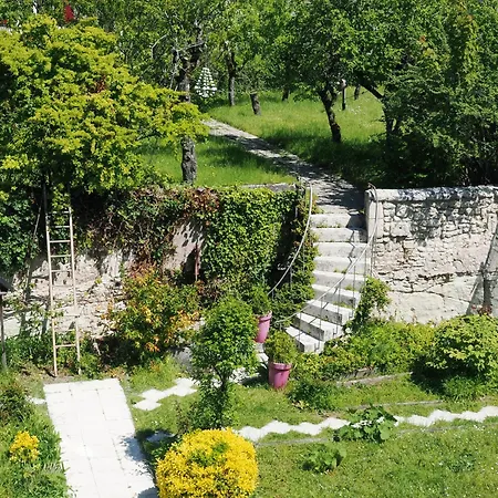Penzion Le Jardin Des Lys - D'hote Ou La Roche-Posay